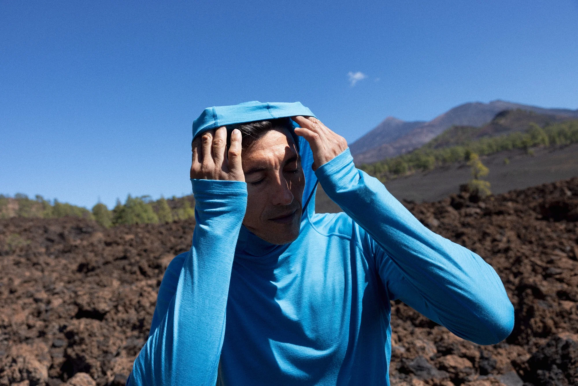 Men 150 MerinoFine Ace Sun Hoodie - Image 12